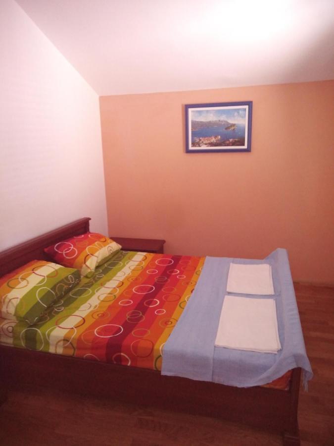 Apartman Ozi Petrovac Extérieur photo